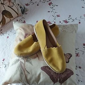 🥀Talbots cheery espadrilles 🥀